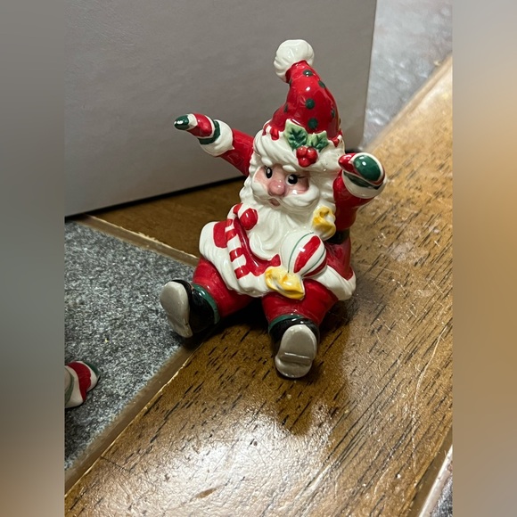 Fitz and Floyd Holiday Sweet Holiday Tumblers Santa Figurine - Picture 4 of 9